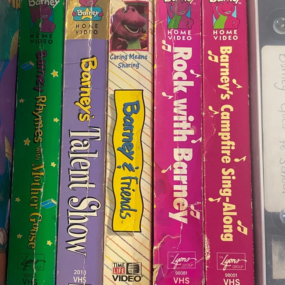 Barney VHS Collection - Picture 3 of 4